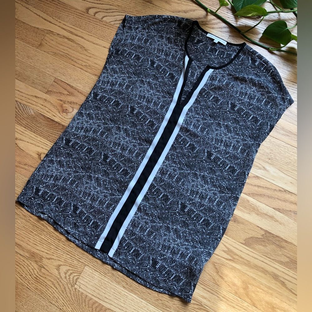 Daniel Rainn Sleeveless Tunic Blouse Patterned Black White XS
